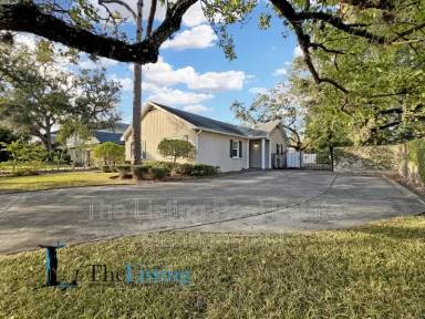 Main picture of 3101 W Prospect Rd