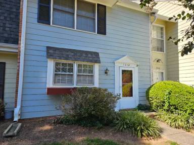 Main picture of 1318 Garden Crest Cir