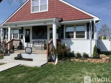 Main picture of 835 Palmer Rd