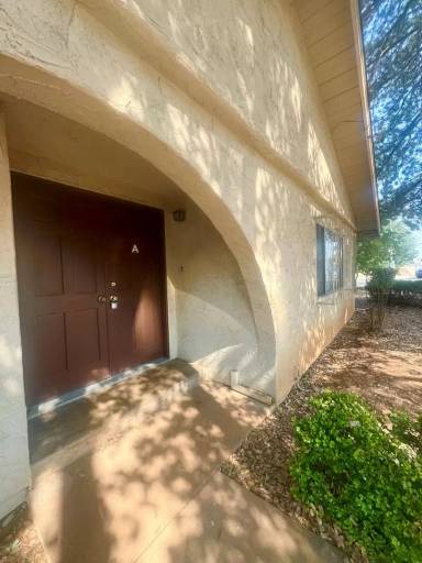 Main picture of 2010 Victor Ave