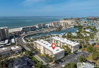Main picture of 995 Laguna Dr