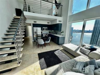 Main picture of Brickell on the River North