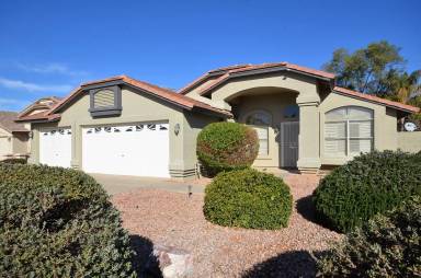 Main picture of 1108 E Betsy Ln