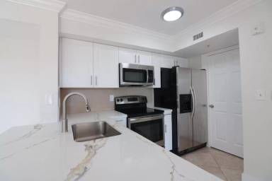 Main picture of 15185 Michelangelo Blvd