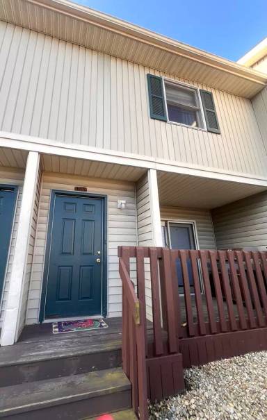 Main picture of College Park Apartments