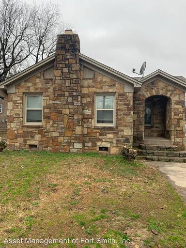 Main picture of 1400 Bluff Ave