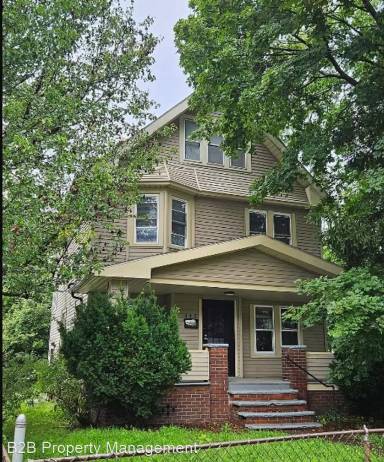 Main picture of 448 E 114th St