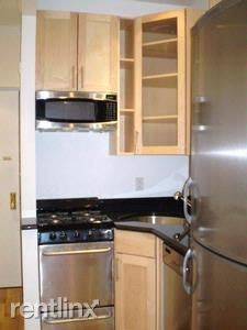 Main picture of 279 E 10th St