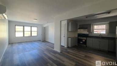 Main picture of 128 New York Ave