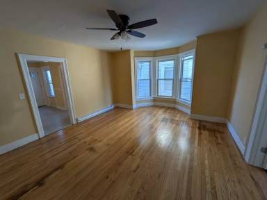 Main picture of 807-809 Dwight St