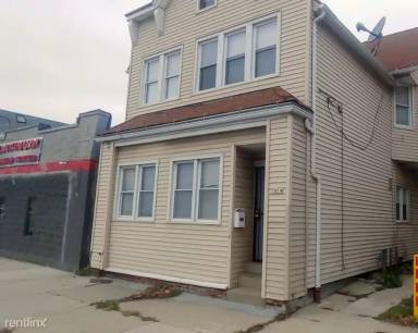 Main picture of 3814 W National Ave