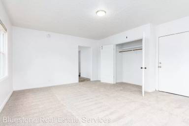 Main picture of 8512 SE 17th Ave
