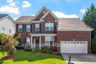 Main picture of 2017 Ollivander Dr