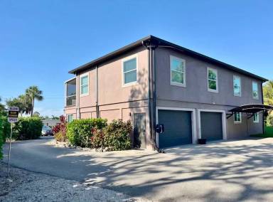 Main picture of 5593 Briarcliff Rd