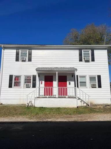 Main picture of 2704 Creamery St
