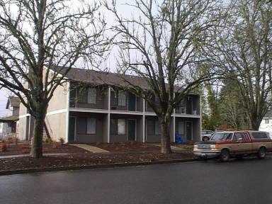 Main picture of 573 SE Walnut St
