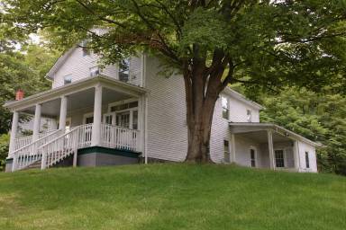 Main picture of 178 N Congress St