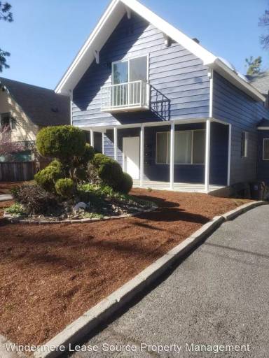 Main picture of 917 E 8th Ave