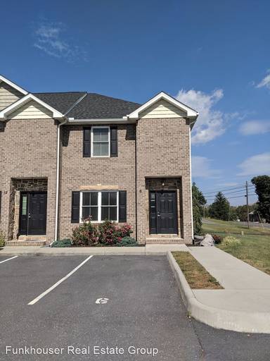 Main picture of 48 Cedar Point Ln