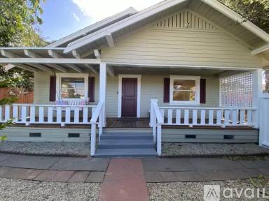 Main picture of 1027 Chino St