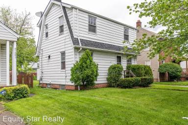 Main picture of 21571 Westport Ave