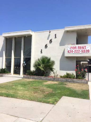 Main picture of 1661 W 219th St