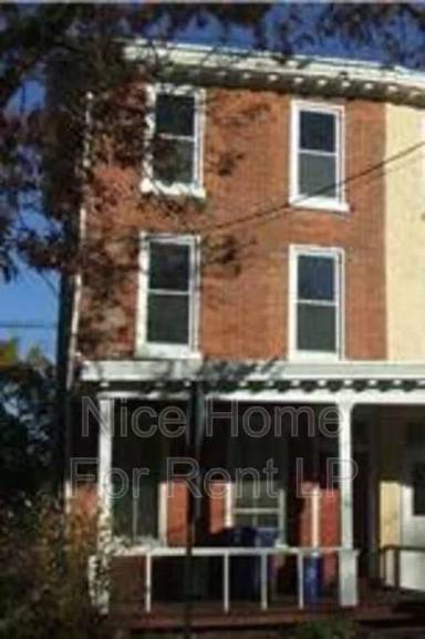 Main picture of 39 Pine St