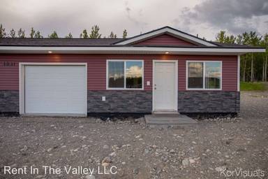 Main picture of 1611 N Lucus Rd