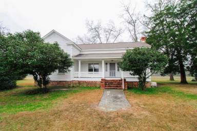 Main picture of 4003 Rushing Rd