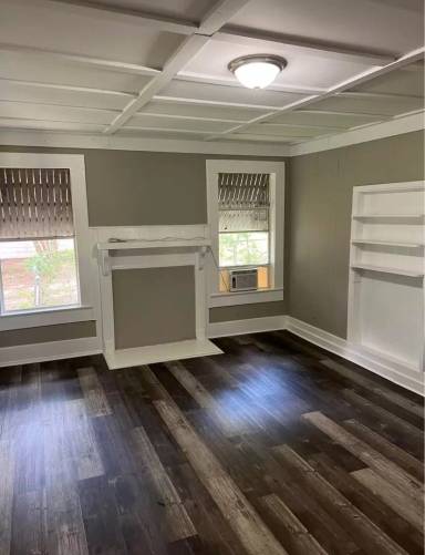 Main picture of 215 N 15th St