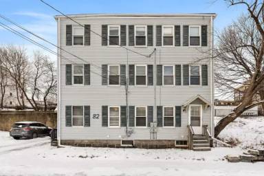 Main picture of 82 Woodland St