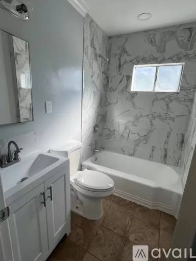 Main picture of 2293 Grand Ave