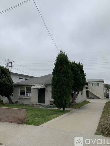 Main picture of 2520 Carnegie Ln