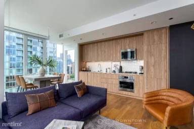 Main picture of 1200 N Wells St