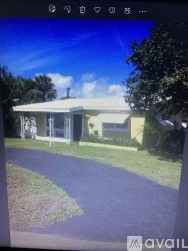 Main picture of 1297 NE 34th St