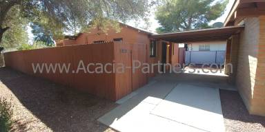 Main picture of 2202 N Belvedere Ave