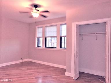 Main picture of 894-896 Green Bay Rd