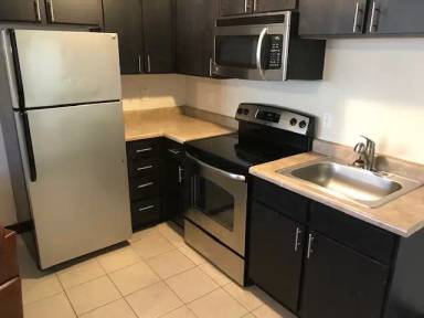 Main picture of 413 Main St