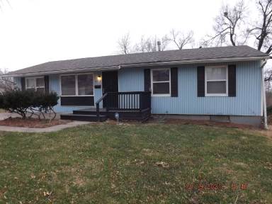 Main picture of 4705 E 39th St