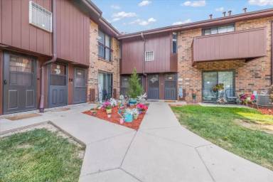 Main picture of 9033 N Park Plaza Ct