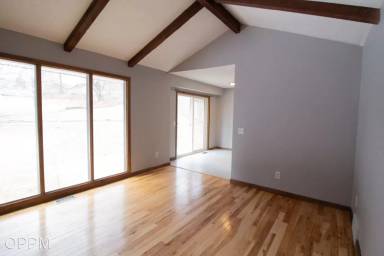 Main picture of 15519 Howard Cir