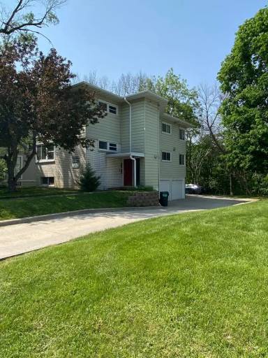Main picture of 3019 Woodland St