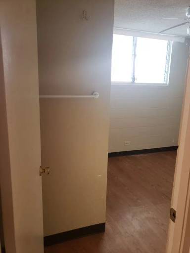 Main picture of 1610 Frog Ln