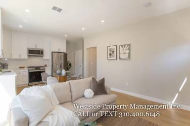 Main picture of 1016 N Bundy Dr