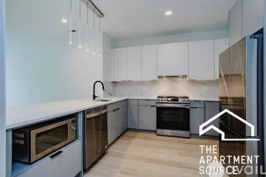 Main picture of 3821 N Ashland Ave