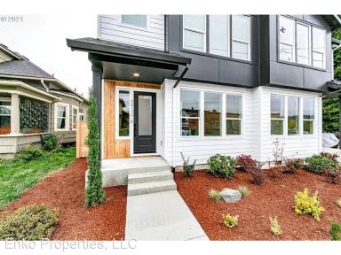Main picture of 3923 SE 54th Ave