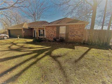 Main picture of 39249 James Dr