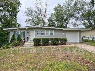 Main picture of 12507 E 46th Ter S