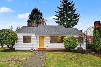 Main picture of 2658 35th Ave W