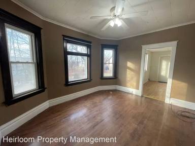 Main picture of 105 S 64th Ave W